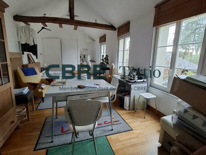 A VENDRE – Bâtiment commercial de caractère à Saint-Avertin (37)