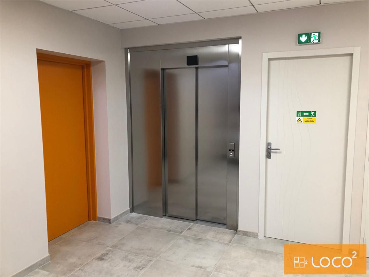 Vente bureaux 92.00 m² à GRENADE