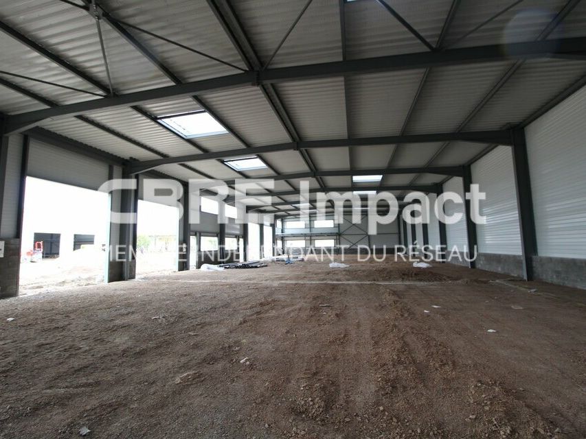 Vente local d''activites 214 m² non divisibles