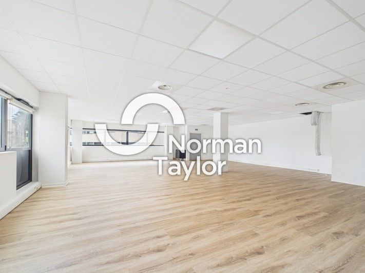 Location bureaux 129 m² non divisibles