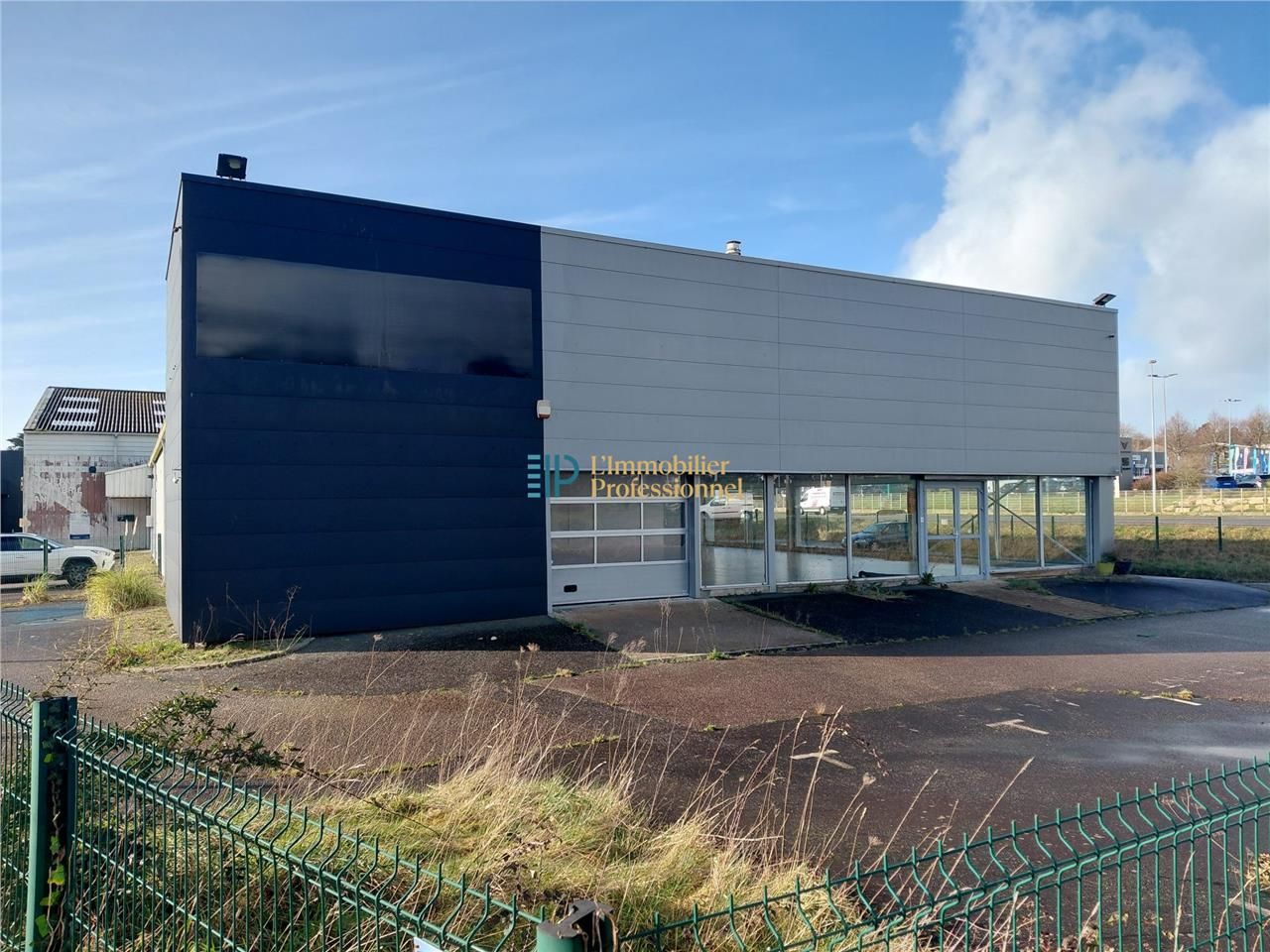 Location local commercial 354 m² à Quimper