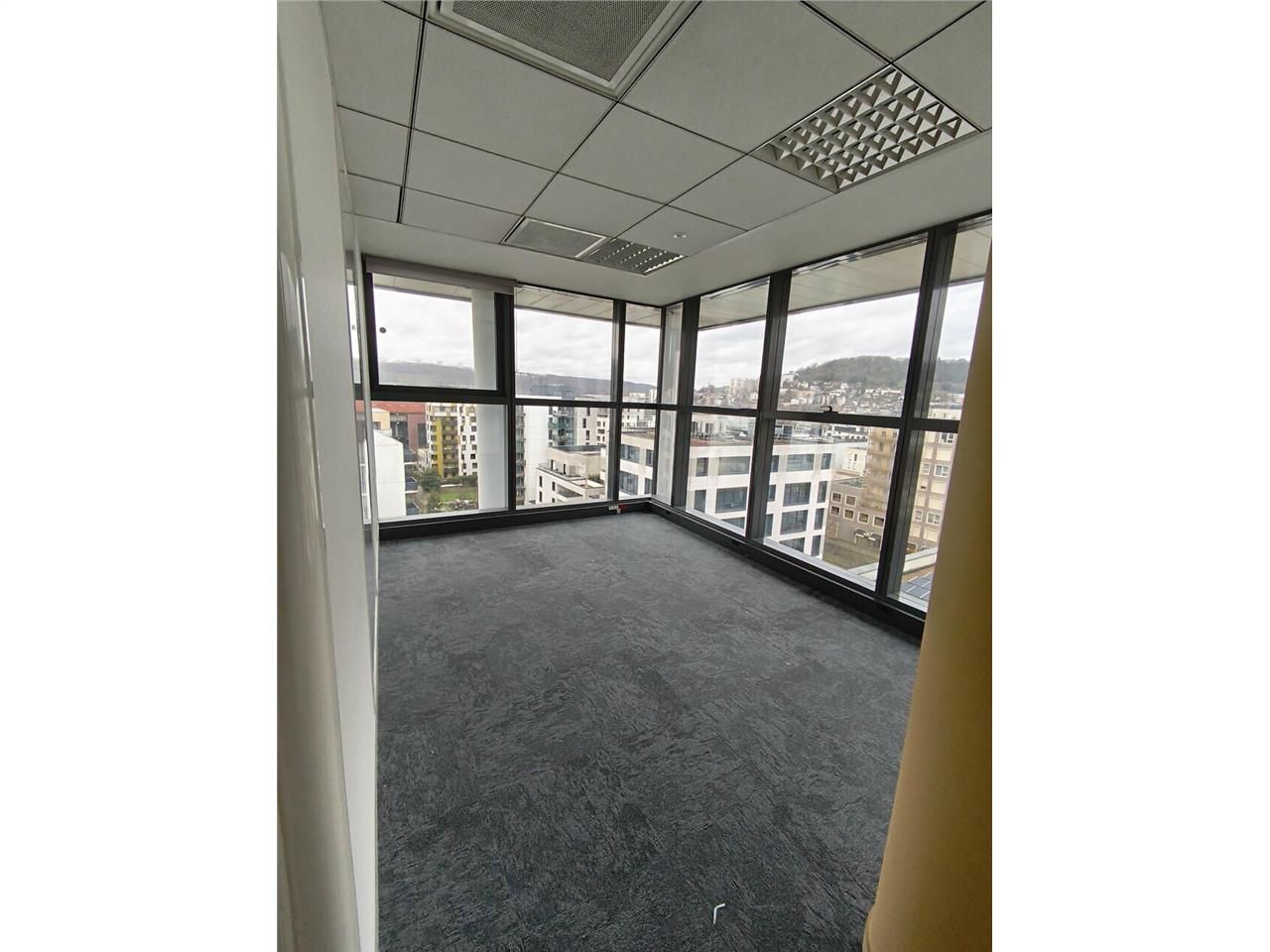 A LOUER / BUREAUX / ROUEN