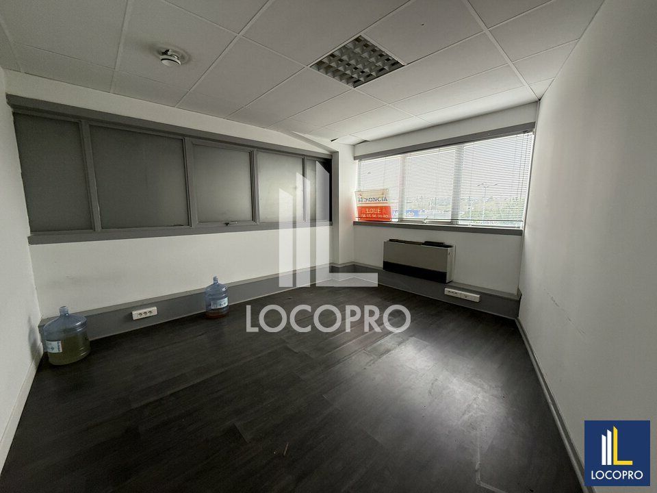 A LOUER - BUREAU - 128 M2 - MANDELIEU