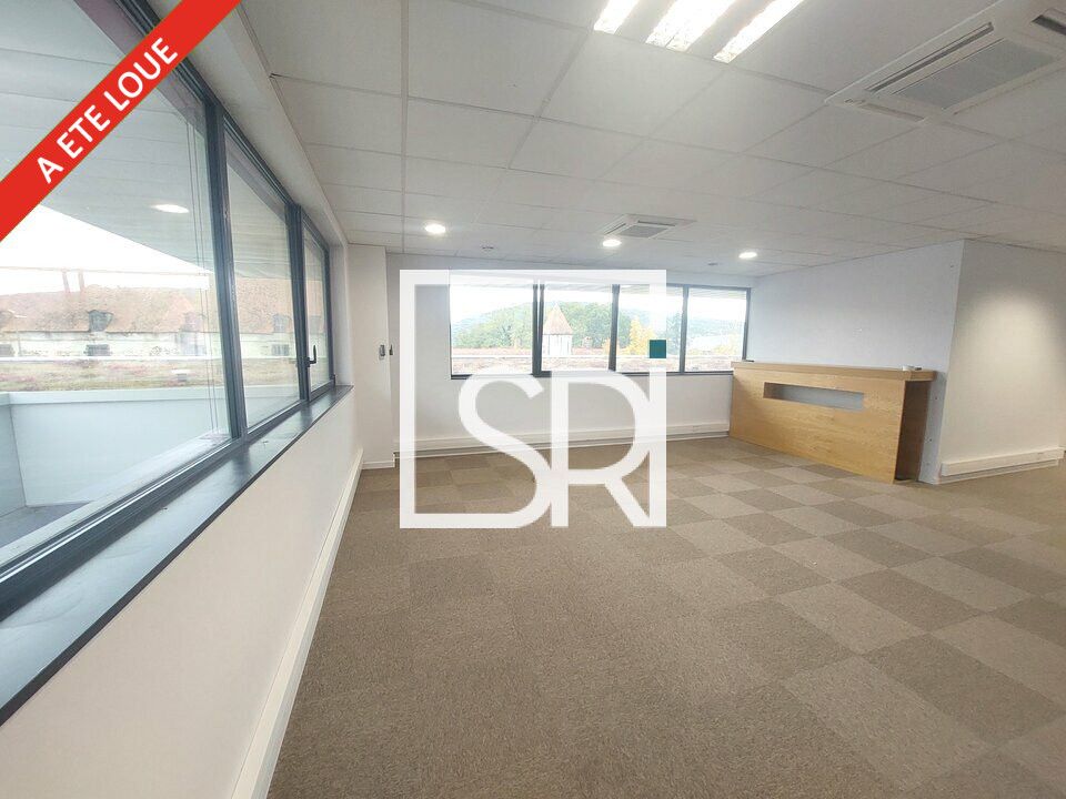 Location bureaux 100 m² non divisibles