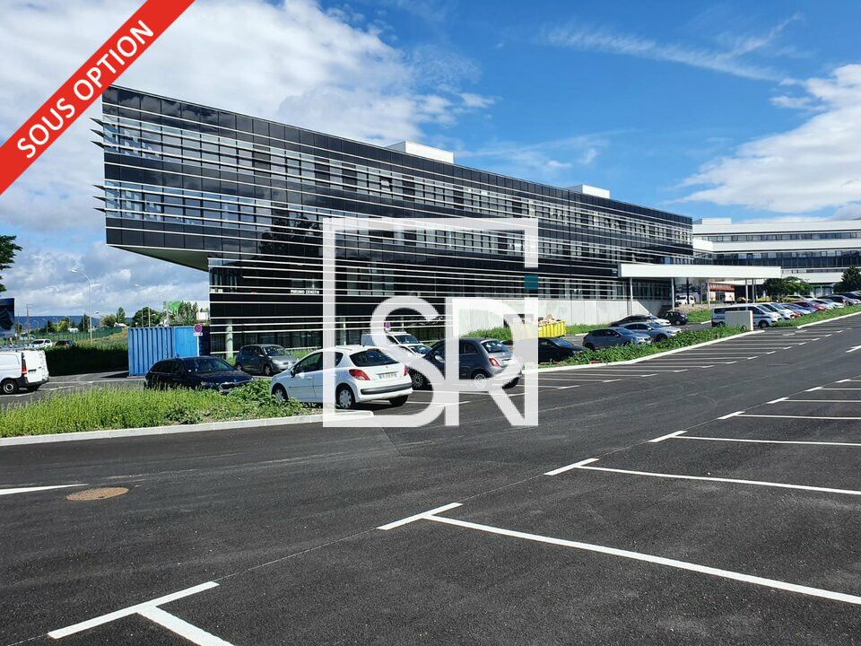 LOCATION PLATEAU DE BUREAUX NEUFS CLOISONNE - CENTRE D'AFFAIRES DU ZENITH - COURNON D'AUVERGNE (63800)