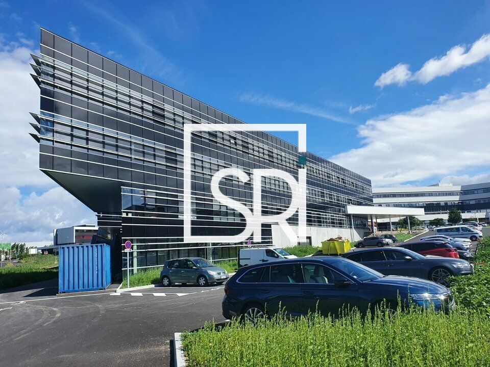 82.87 m² pour ce bureaux en location à Cournon d'auvergne