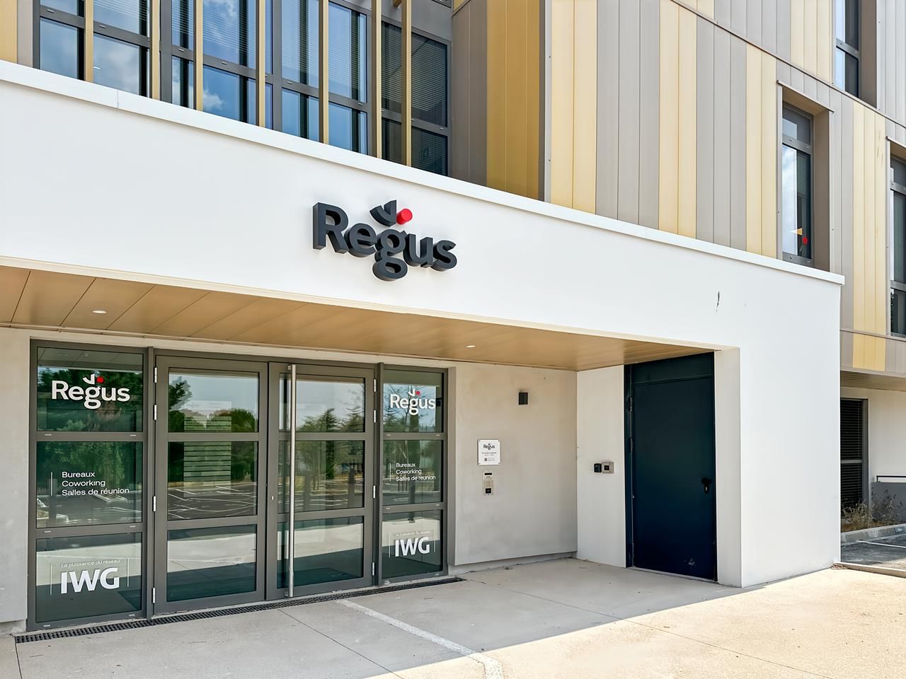 Regus_Aix-en-Provence,  Aix Les Milles_France_Centre 6204_Building Exterior 1