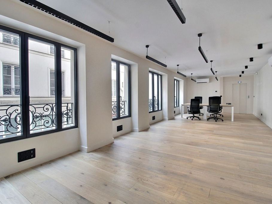 Location bureaux 300 m² non divisibles