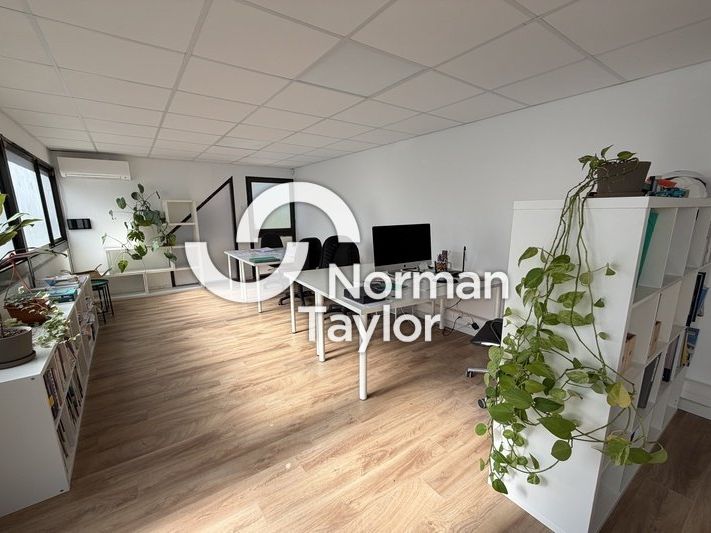 Vente bureaux 197.9 m² non divisibles