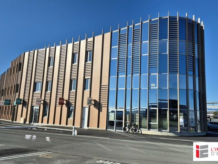 Location local d''activites 137 m² non divisibles