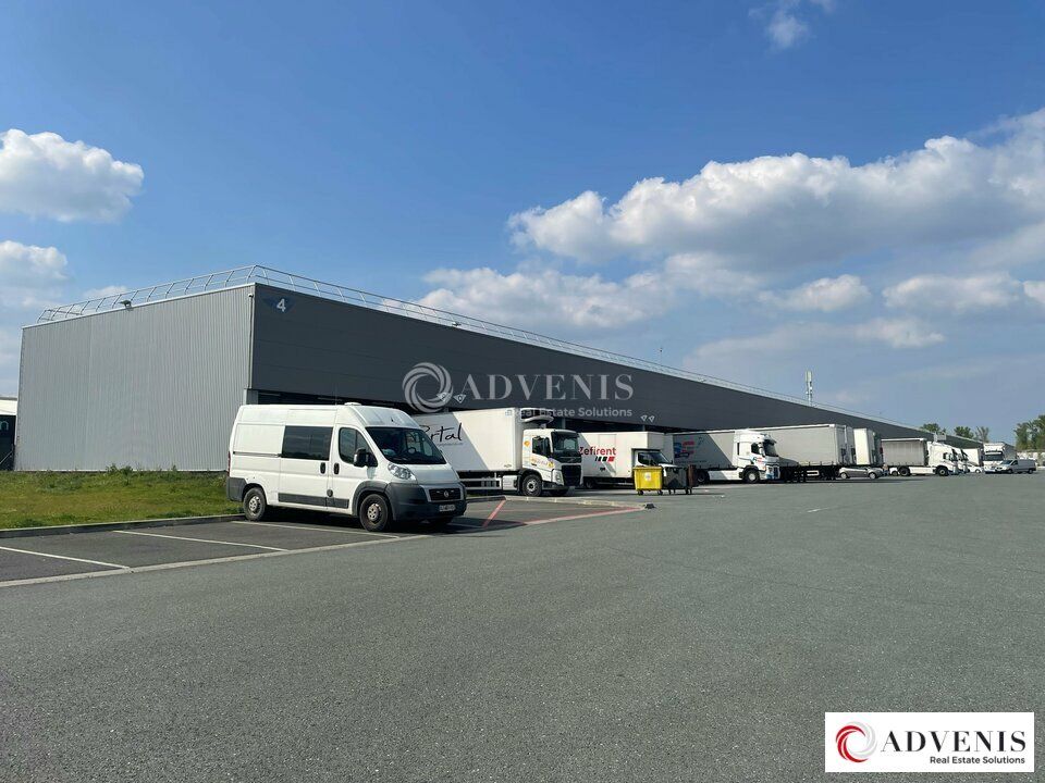 Location local d''activites 231 m² non divisibles