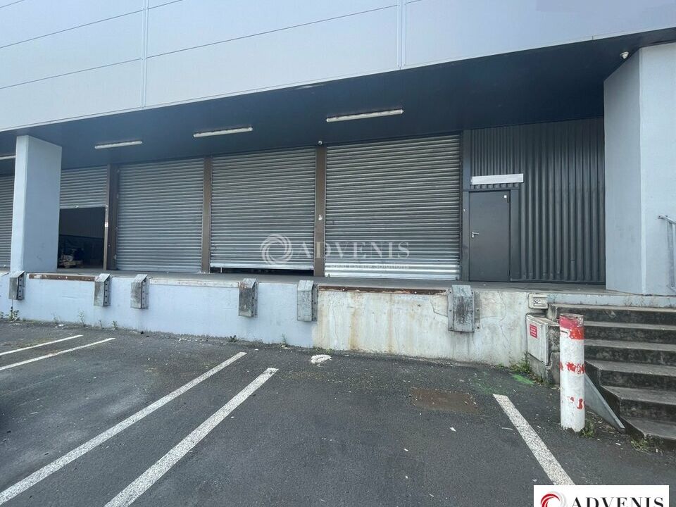 A LOUER - LOCAL D'ACTIVITE 231 m² - ZONE DE FRET 