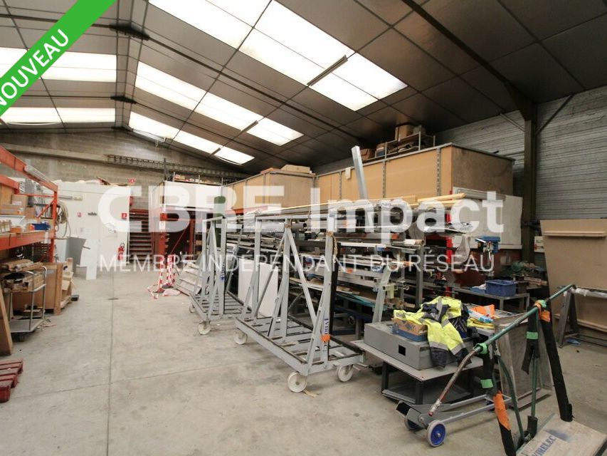 LONGVIC - Bâtiment indépendant à vendre