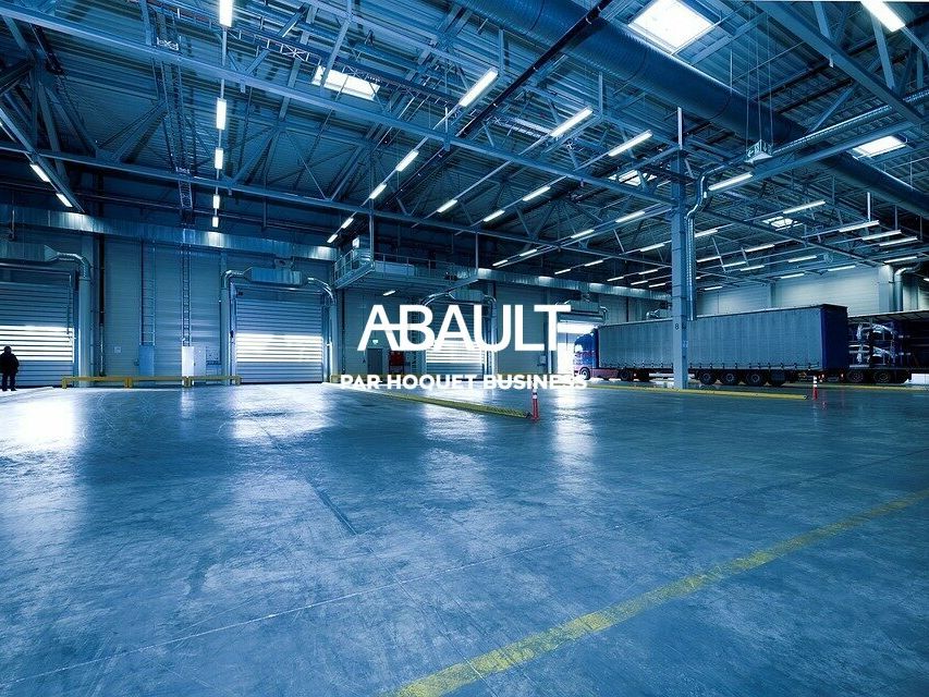 BATIMENT D'ACTIVITE A VENDRE - BEAUZELLE - ENVIRON 650M²