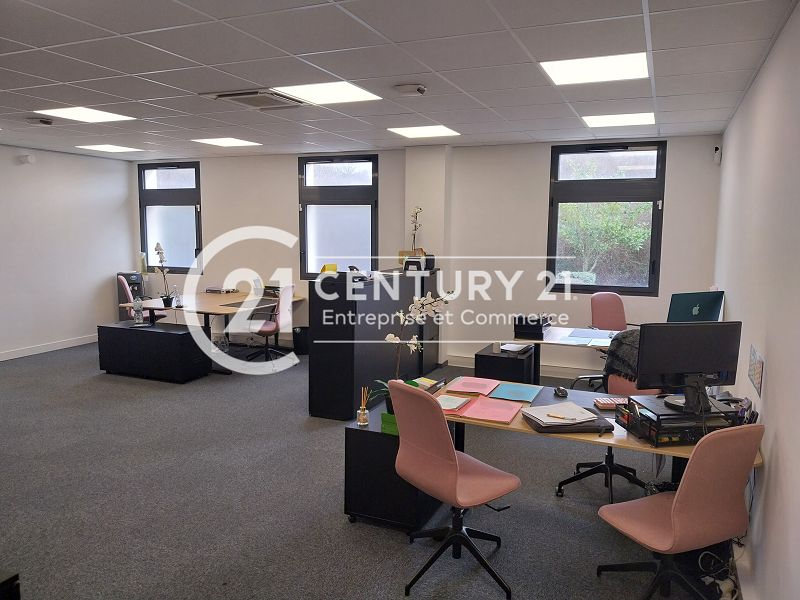 A vendre bureaux 74 m² à PORNICHET