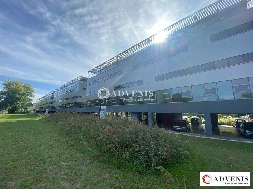  A LOUER - BUREAUX - 260 m² 