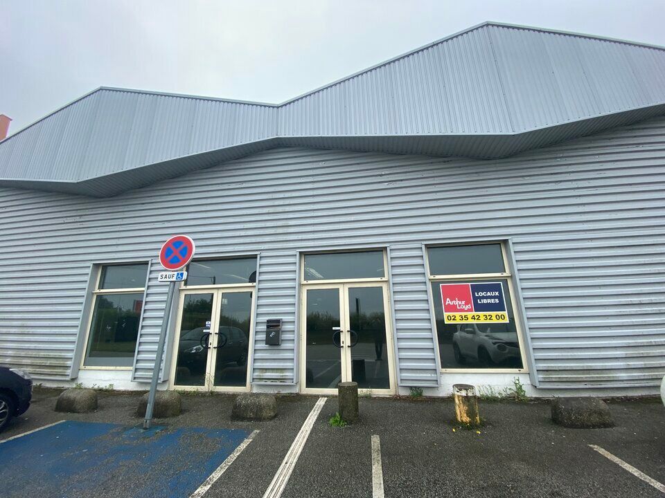 CELLULE COMMERCIALE 1145 M2 A LOUER - GONFREVILLE L'ORCHER 