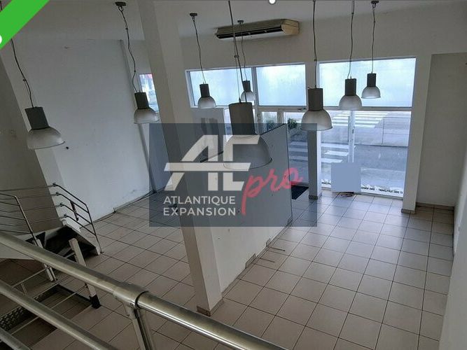 Location local commercial 116 m² non divisibles