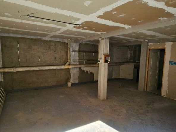 NICE NORD - ENTREPOT A LOUER