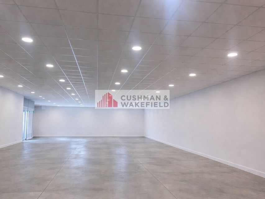 BERNIS - LOCAL D'ACTIVITES A VENDRE