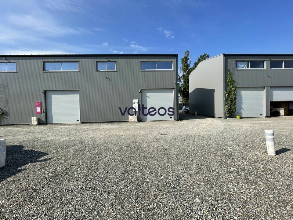 Location local d''activites 150 m² non divisibles