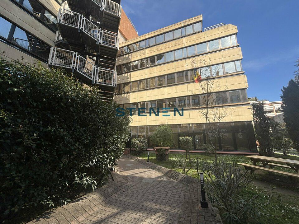 Location bureaux 190 m² non divisibles