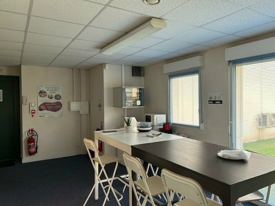 TOURS SUD, Chambray les Tours, proximité Rocade et A10.