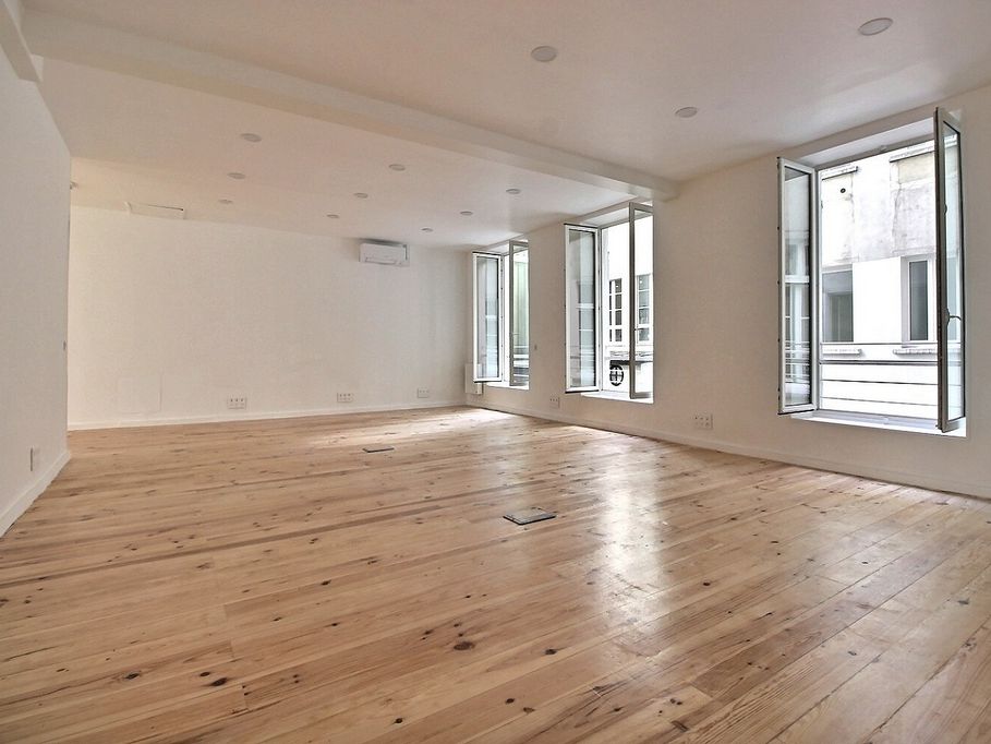 Location bureaux 355 m² divisibles à partir de 176 m²