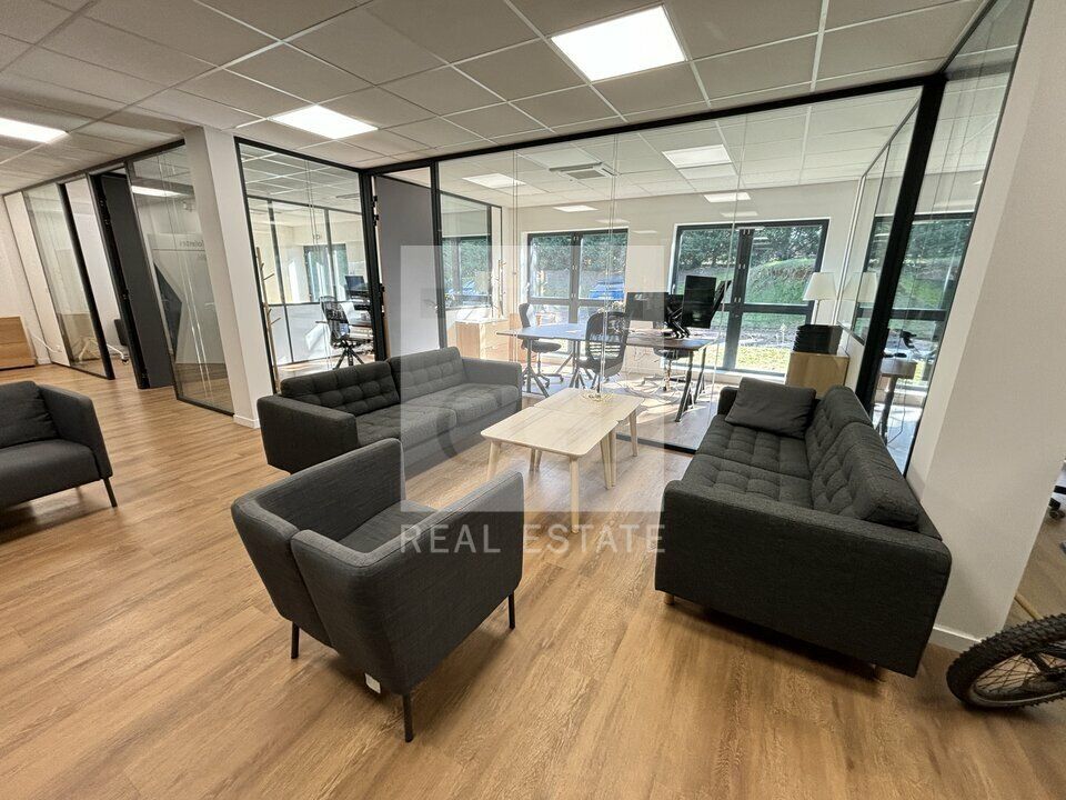 Location bureaux 204.5 m² non divisibles