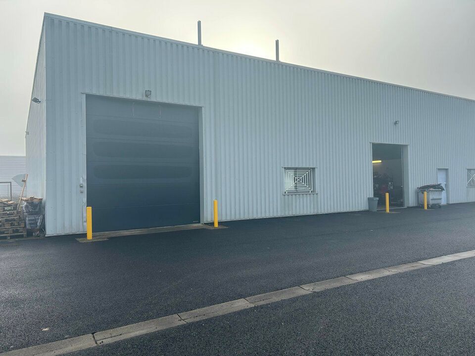 Location activité/entrepôt - 1000 m²