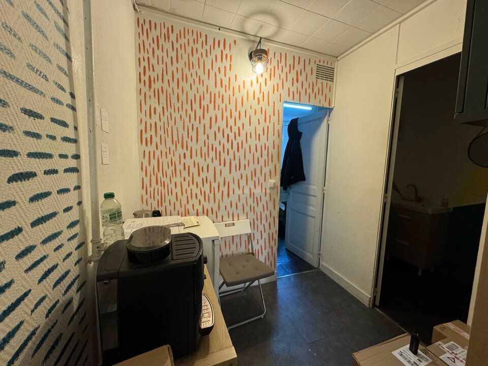 TOURS HYPERCENTRE COMMERCE A LOUER 50 M² AVEC GARAGE