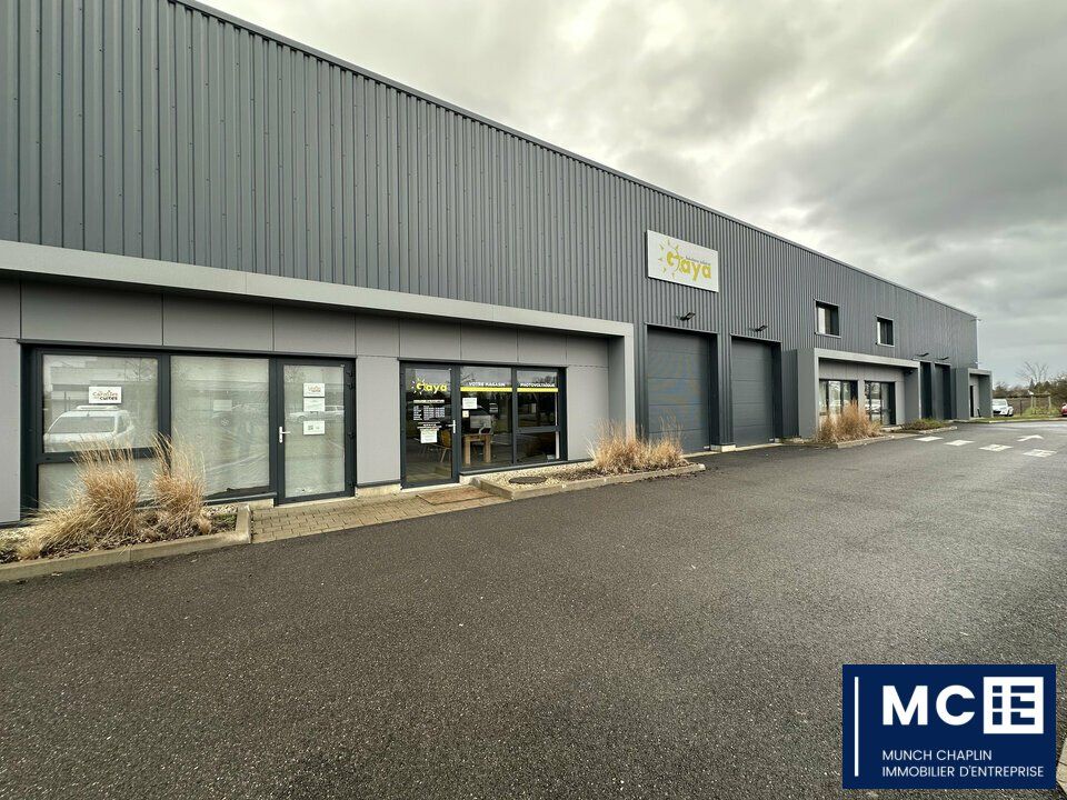 Location local d''activites 153 m² non divisibles