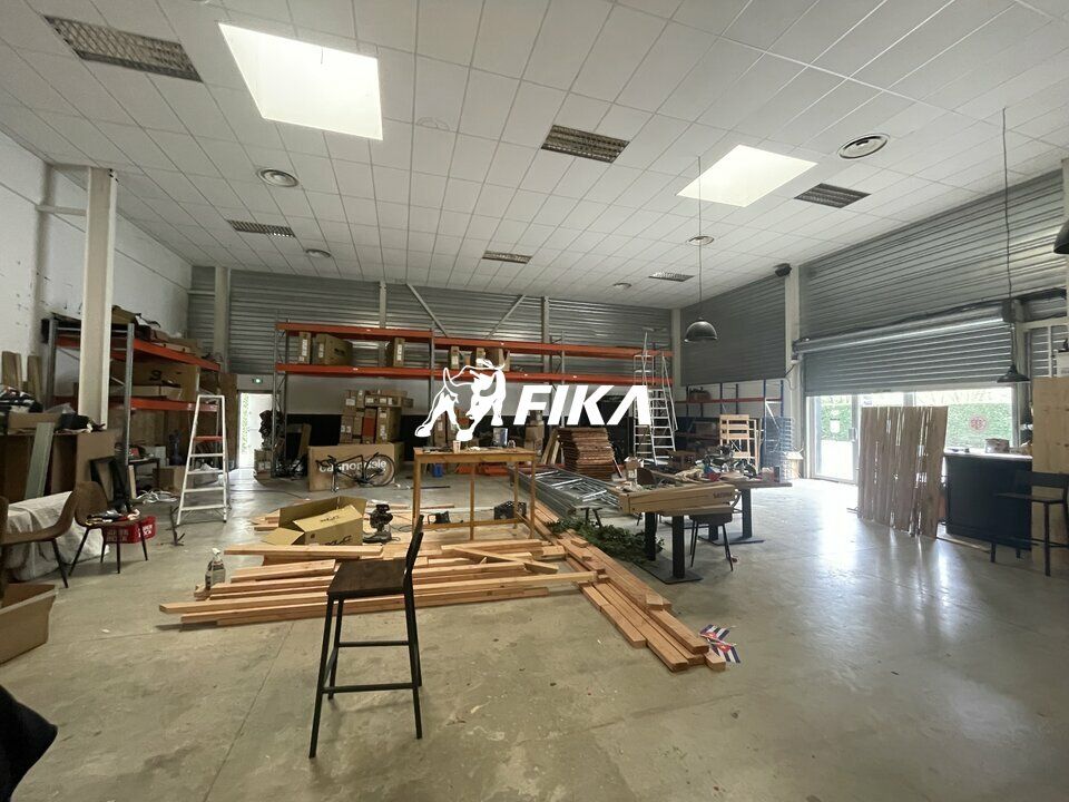 A LOUER LOCAL D'ACTIVITE 400 m² - (31400) TOULOUSE