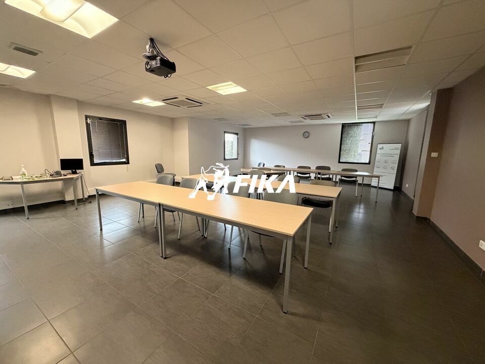 Location bureaux 949 m² non divisibles