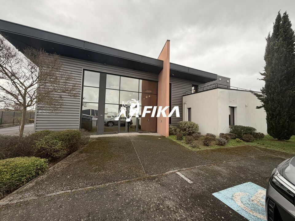 A LOUER BUREAUX 949 m² - (31830) PLAISANCE-DU-TOUCH