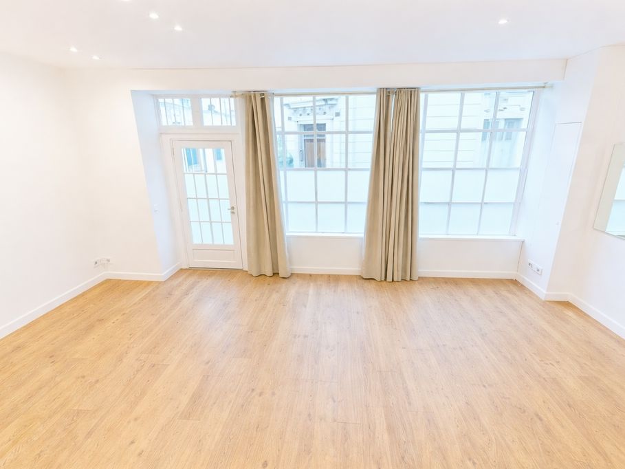 Vente bureaux 70 m² non divisibles