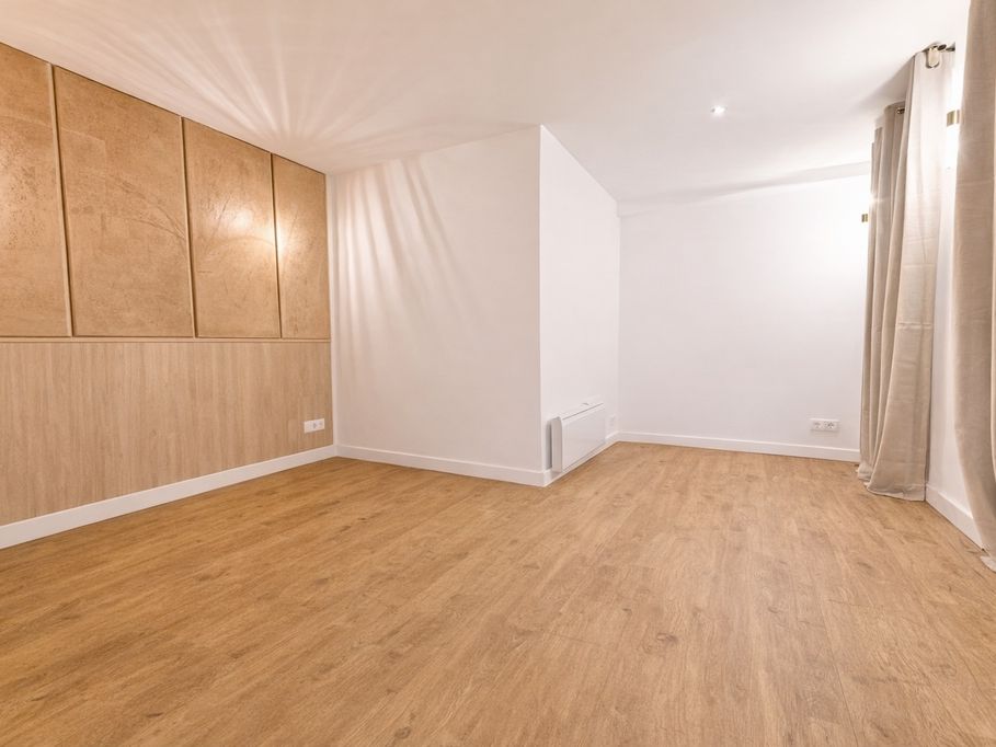 Vente bureaux 70 m² non divisibles