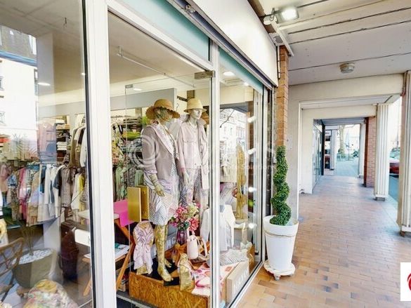 Location local commercial 50 m² non divisibles