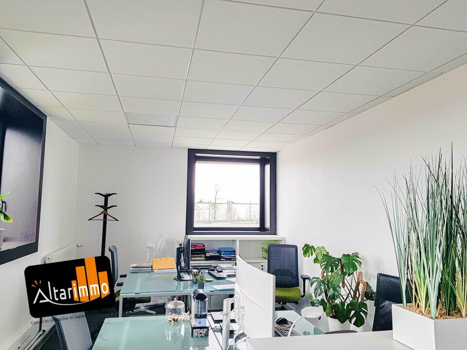 A LOUER, plateau de bureaux de 135 m² en R+1, emplacement premium, CHARTRES.
