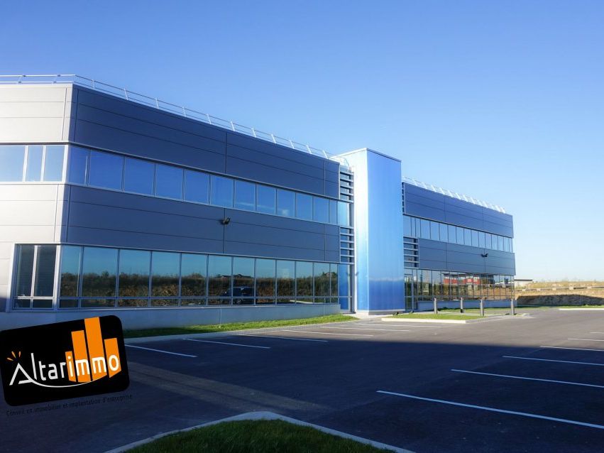 A LOUER plateau de 345 m² d'activités tertiaires, au sein du Saphir, 3ème immeuble du Chartres Business Park à Chartres.