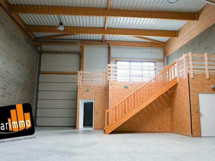 Location local d''activites 270 m² non divisibles