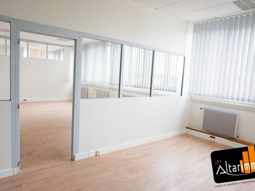 Location bureaux 400 m² non divisibles