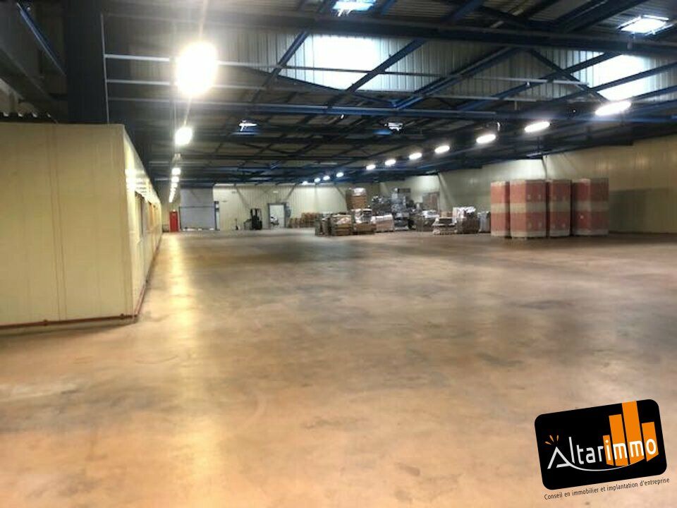 Vente local d''activites 1815 m² non divisibles