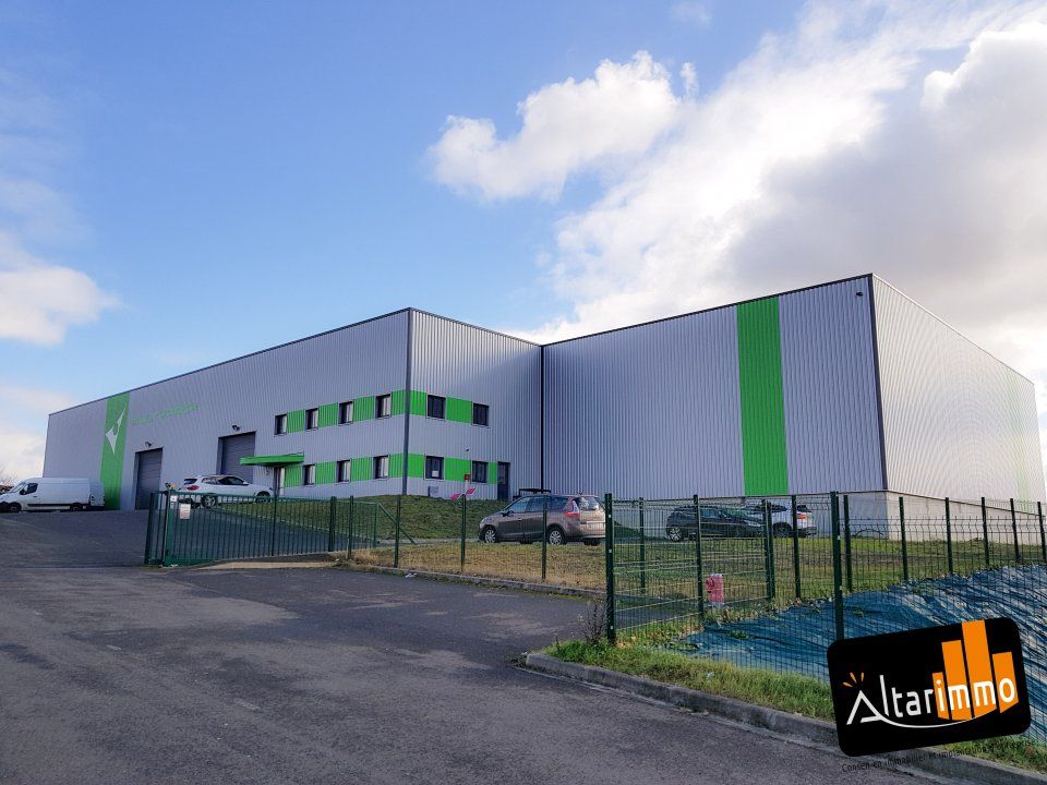 Vente local d''activites 2730 m² non divisibles