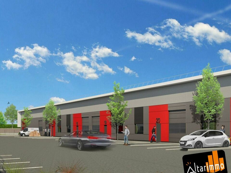Location local d''activites 471 m² divisibles à partir de 209 m²