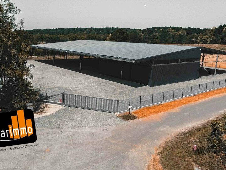 A LOUER ensemble d'entrepots neufs d'une superficie totale de 1 800 m², divisibles à partir de 300 m² situé à mi-chemin entre Chartres et Le Mans, à 15 minutes de l'autoroute A11.