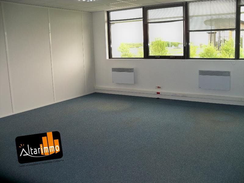 Location bureaux 244 m² divisibles à partir de 12 m²