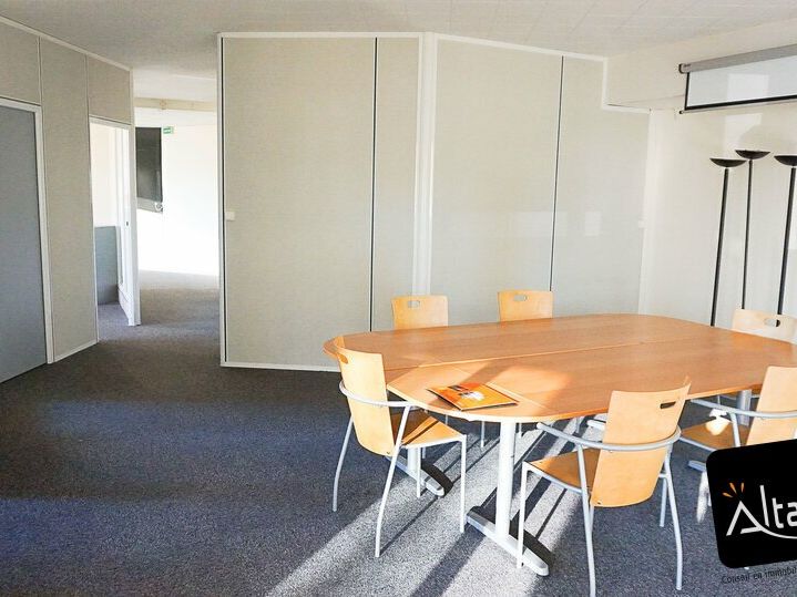 Vente bureaux 180 m² non divisibles