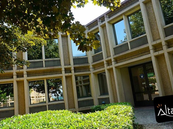 A LOUER BUREAUX DE 180 m² au sein d'un parc d'activités dynamique de Paris-Saclay.