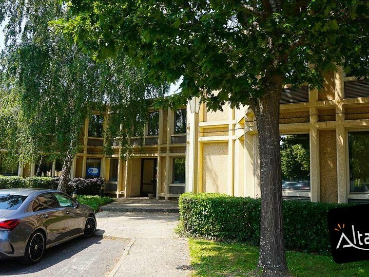 Location bureaux 360 m² non divisibles